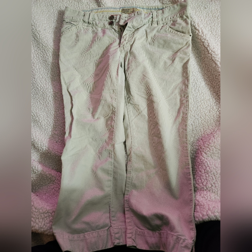 Size 4 American eagle capris